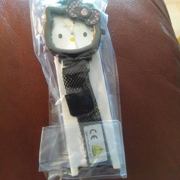 Hello Kitty Watch Blk - Picture 3 of 5